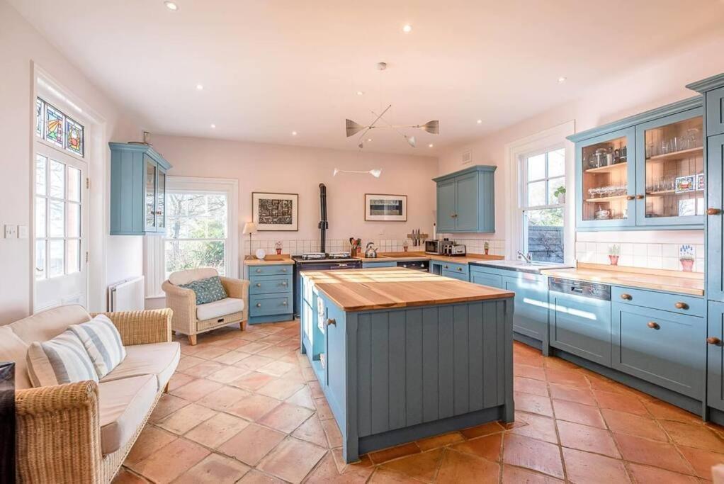 Kingsfield House, Aldeburgh Villa Екстериор снимка