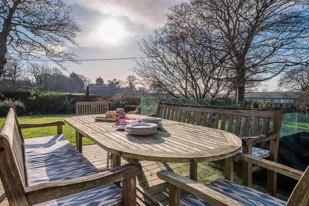 Kingsfield House, Aldeburgh Villa Екстериор снимка